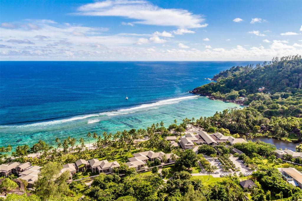 Luxury Qatar & Seychelles Holidays