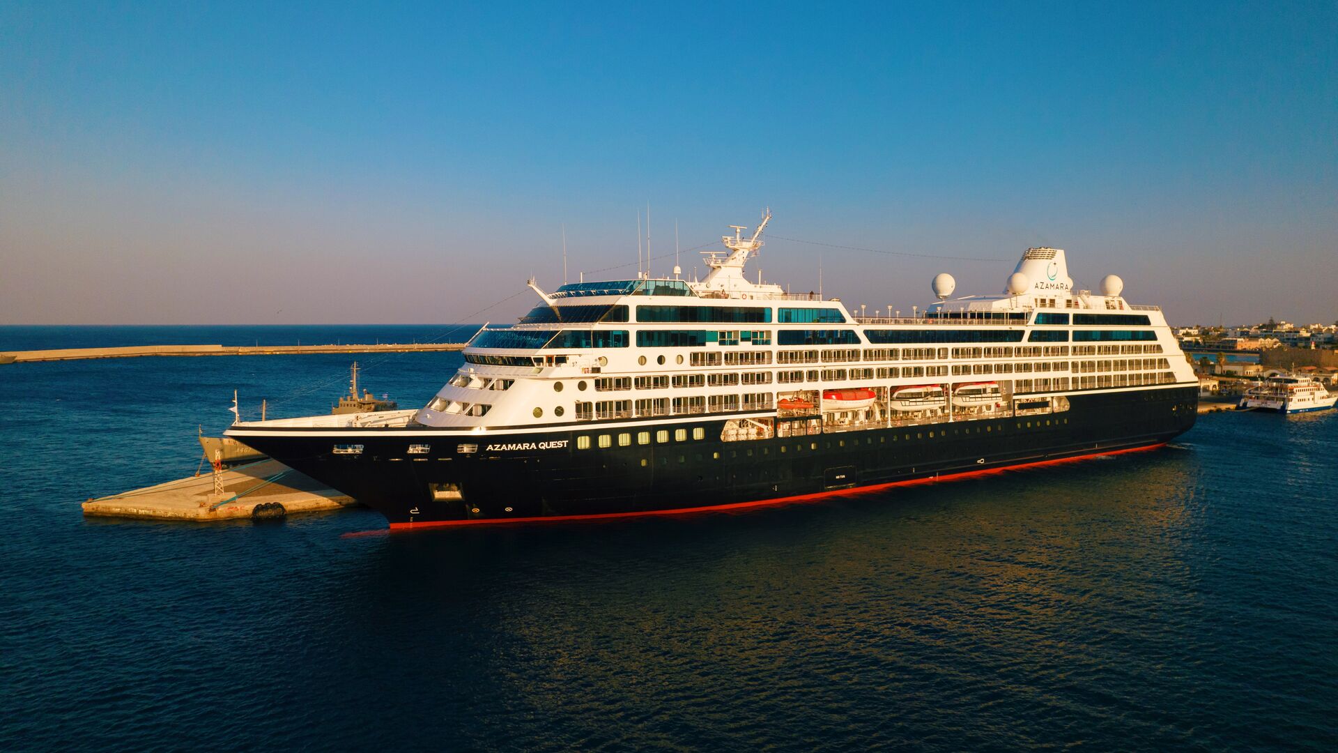 Vietnam cruise holiday