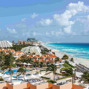Cancun Holiday Package