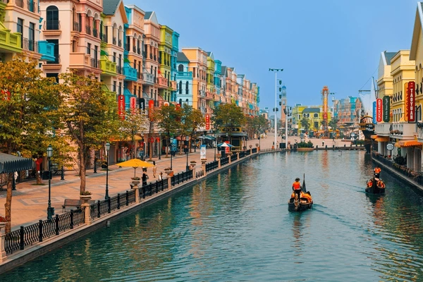 Hanoi Holiday