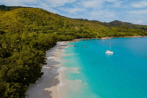 Luxury Qatar & Seychelles Holidays