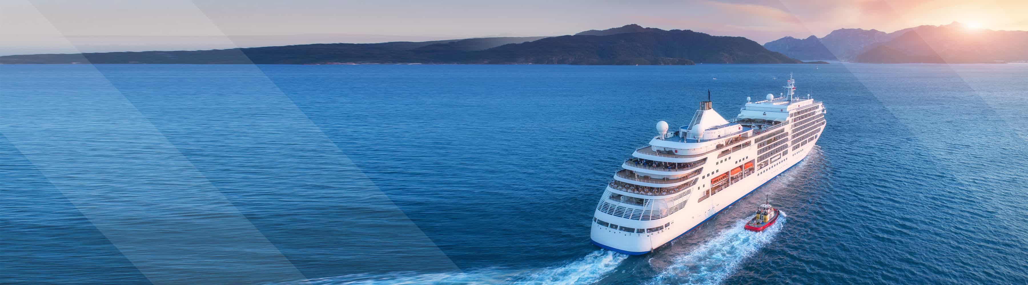 Sail in Style: Queen Mary 2 Voyage to New York with City Stay