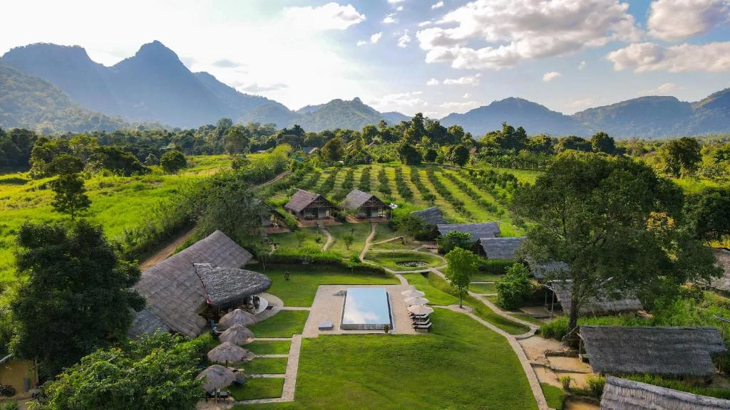 Sri Lanka Safari Odyssey: Nature’s Kingdom