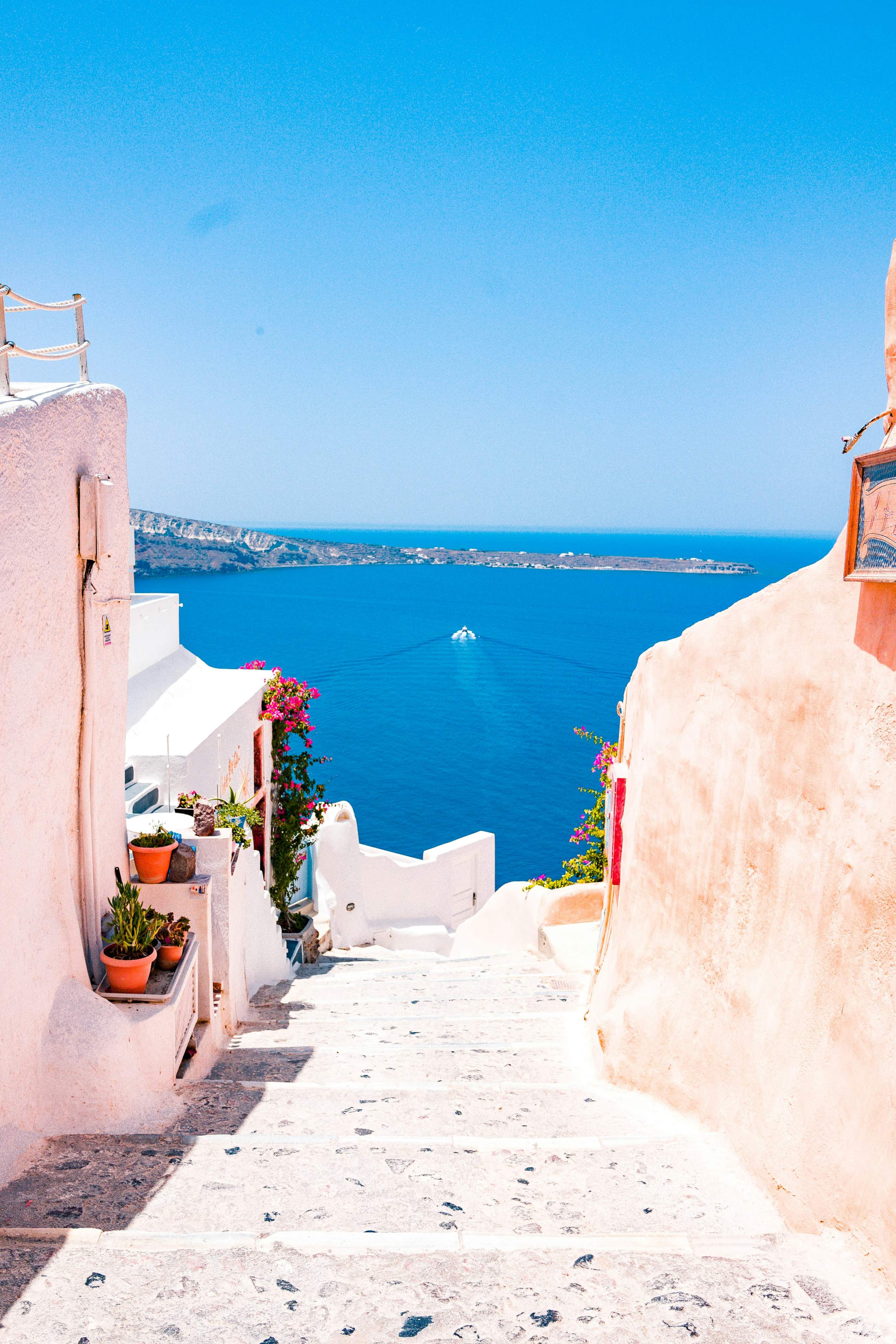 Escape to Mykonos and Santorini
