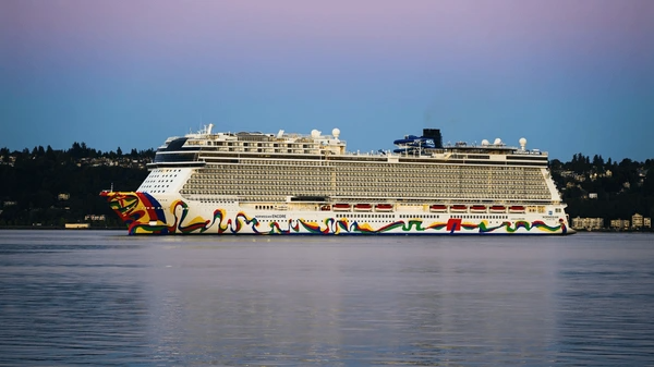 Alaska Glacier Cruise Escape – 9 Nights Aboard Norwegian Encore